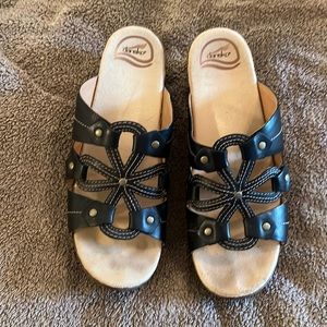 Dansko Serena Waxy black sandal clogs